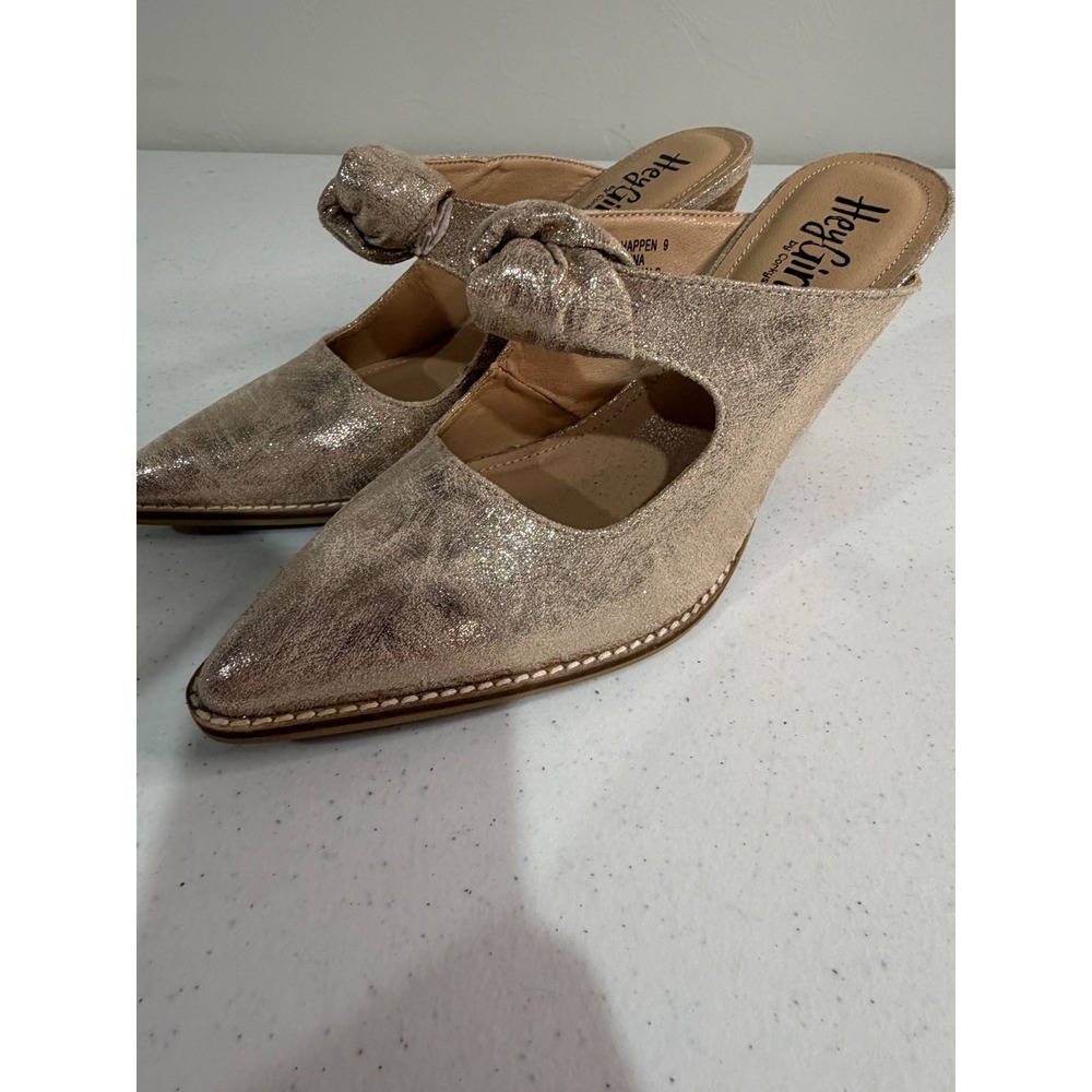 Hey Girl by Corkys Knot Gonna Happen Metallic Gold Pointed Toe Mules Size 9